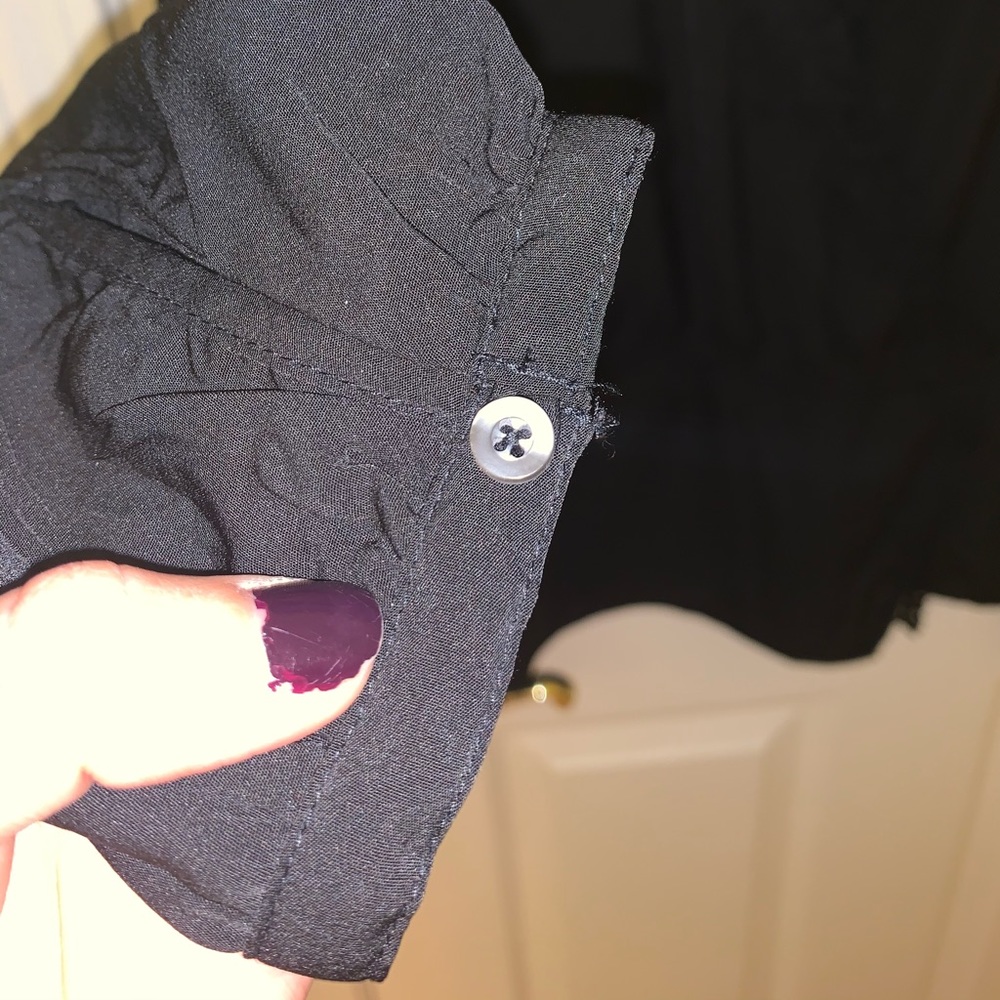 Abercrombie & Fitch Black Sateen Wrap Top w/ Lace - Picture 9 of 10